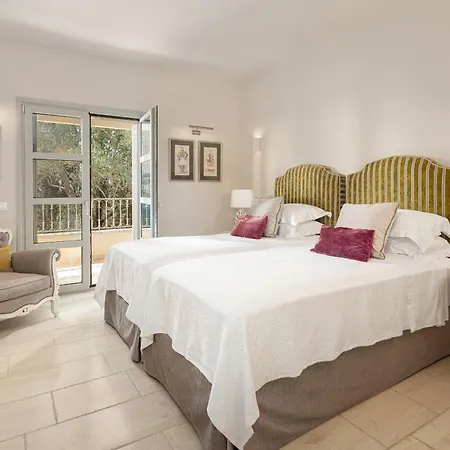 Apelia Estate - Among Ancient Olives, Experience The Quiet Soul Of Corfu * Corfu (city)