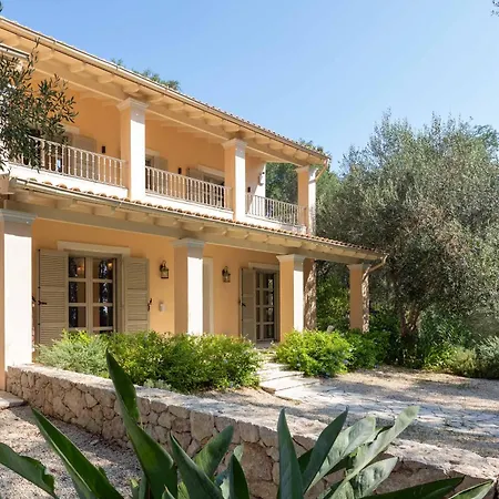 Vila Apelia Estate - Among Ancient Olives, Experience The Quiet Soul Of Corfu *